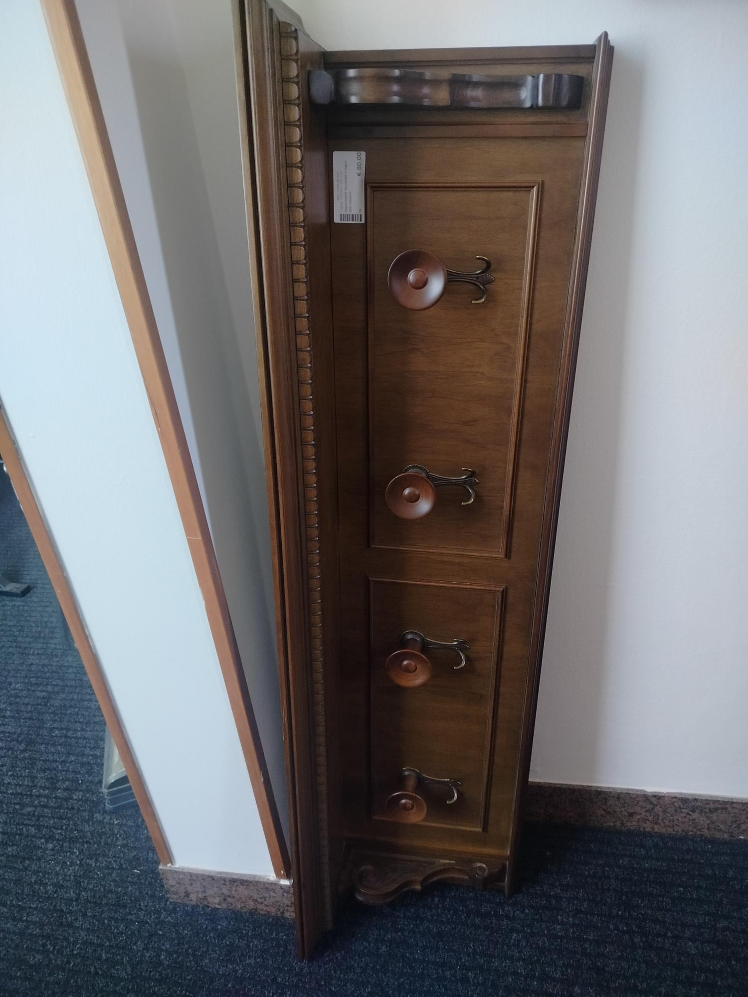 Appendiabiti da parete in legno stile classico