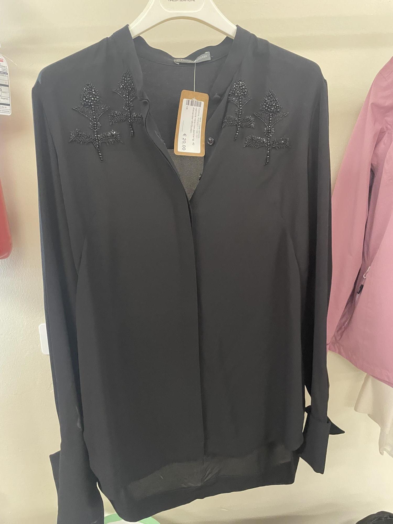 camicia nera con perline tg. 42 Alexander MCQueen