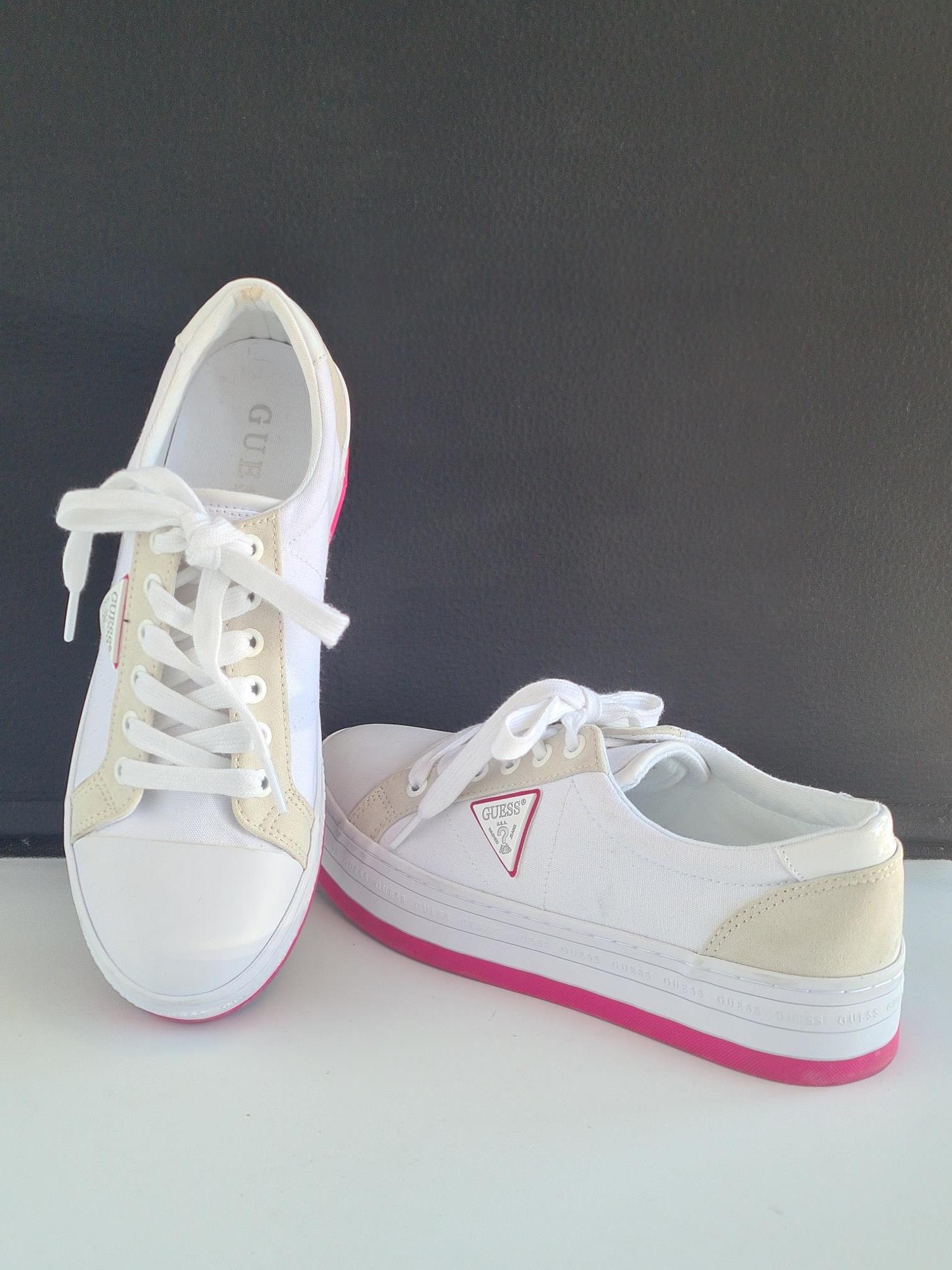 scarpa sportiva bianca inserti camoscio beige N.38 GUESS