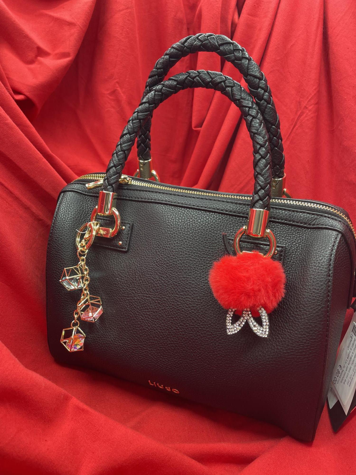 borsa bauletto nero con due manici e tracolla con ciondolo dorato e cuore Liu Jo *nuova con cartell