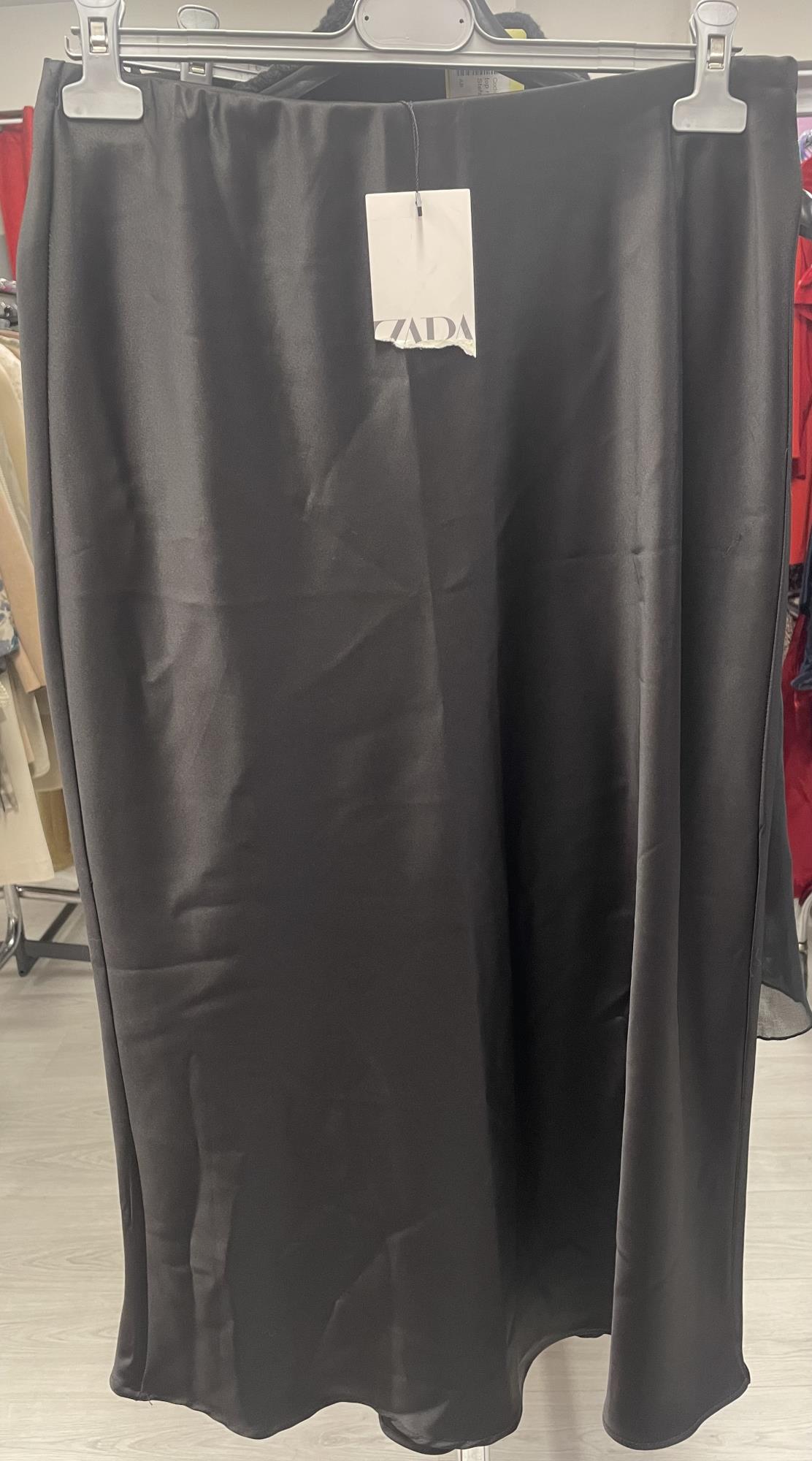 gonna nera satin tg. M Zara - nuova con cartellino-