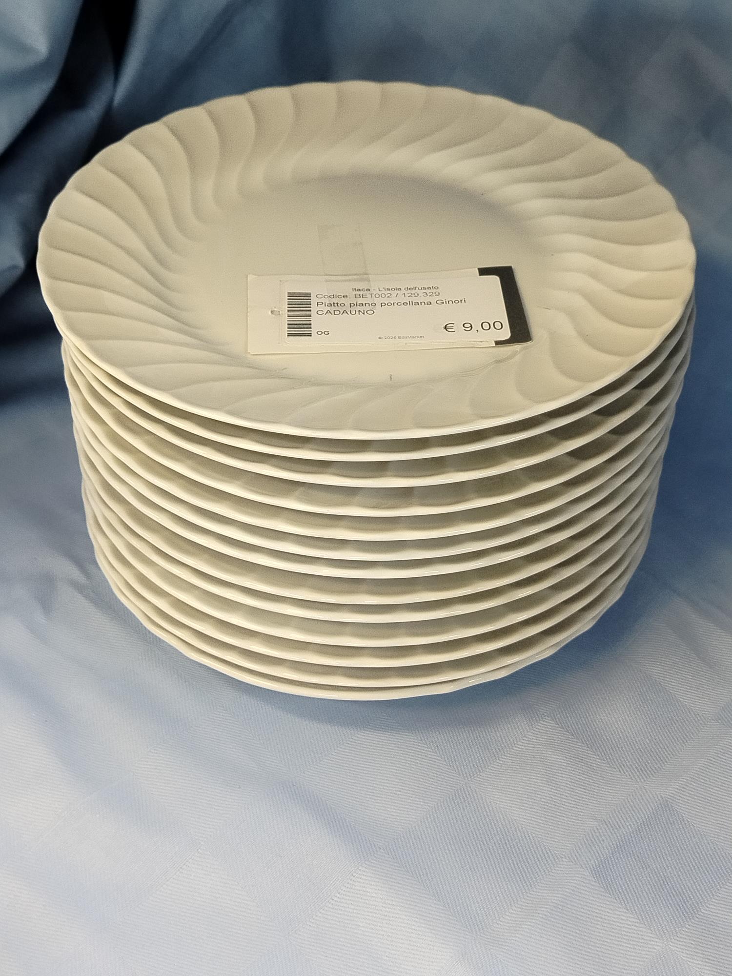 Piatto piano porcellana Ginori CADAUNO