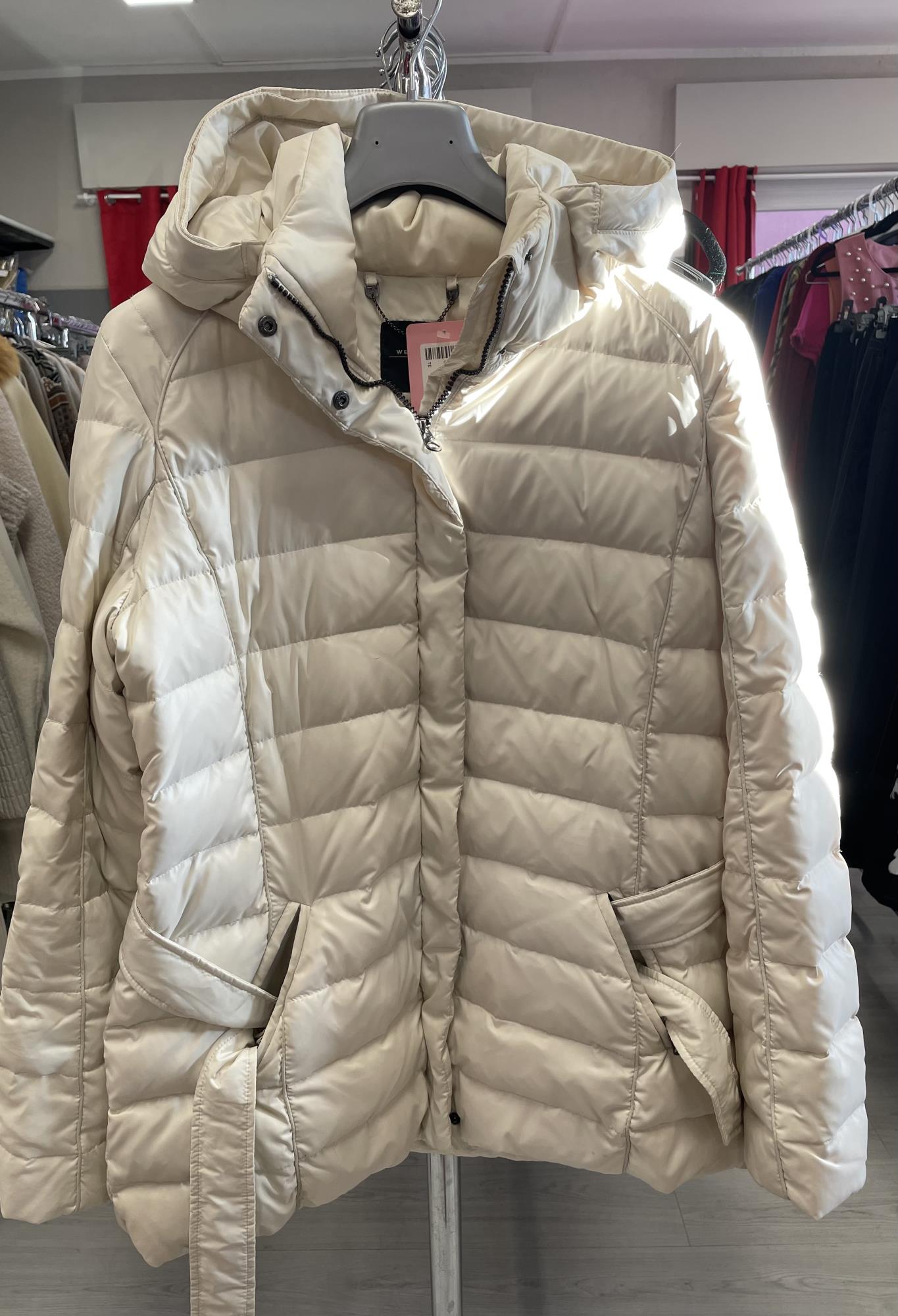 piumino bianco con cappuccio e cintura tg. 48 Max Mara