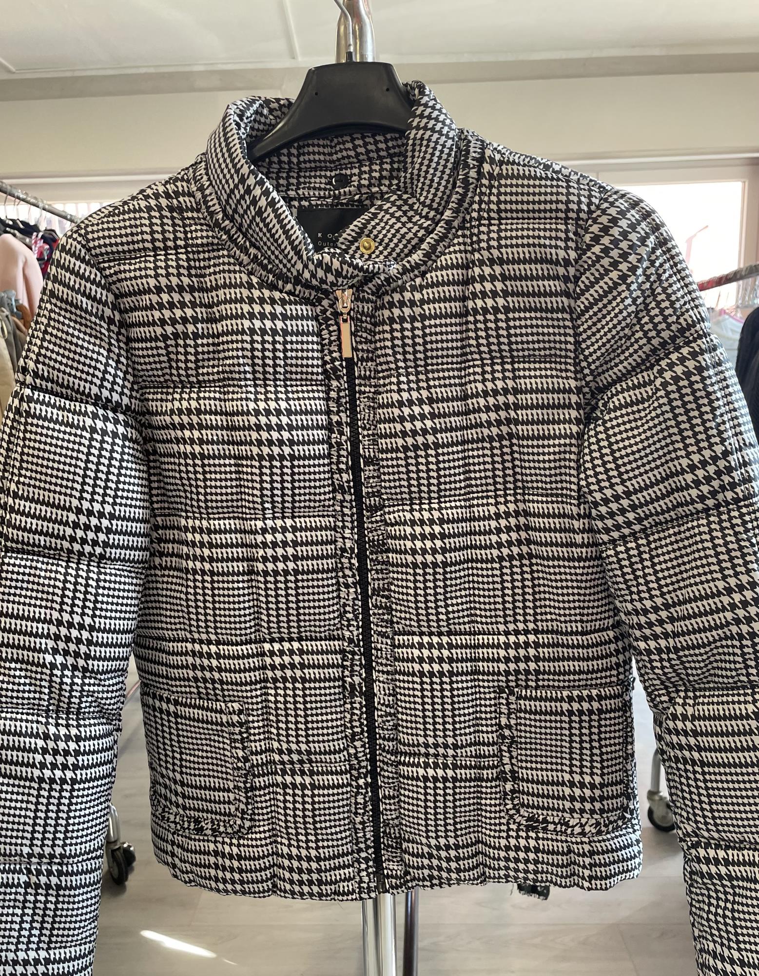 piumino leggero nero con fantasia tartan tg. 42 Koan