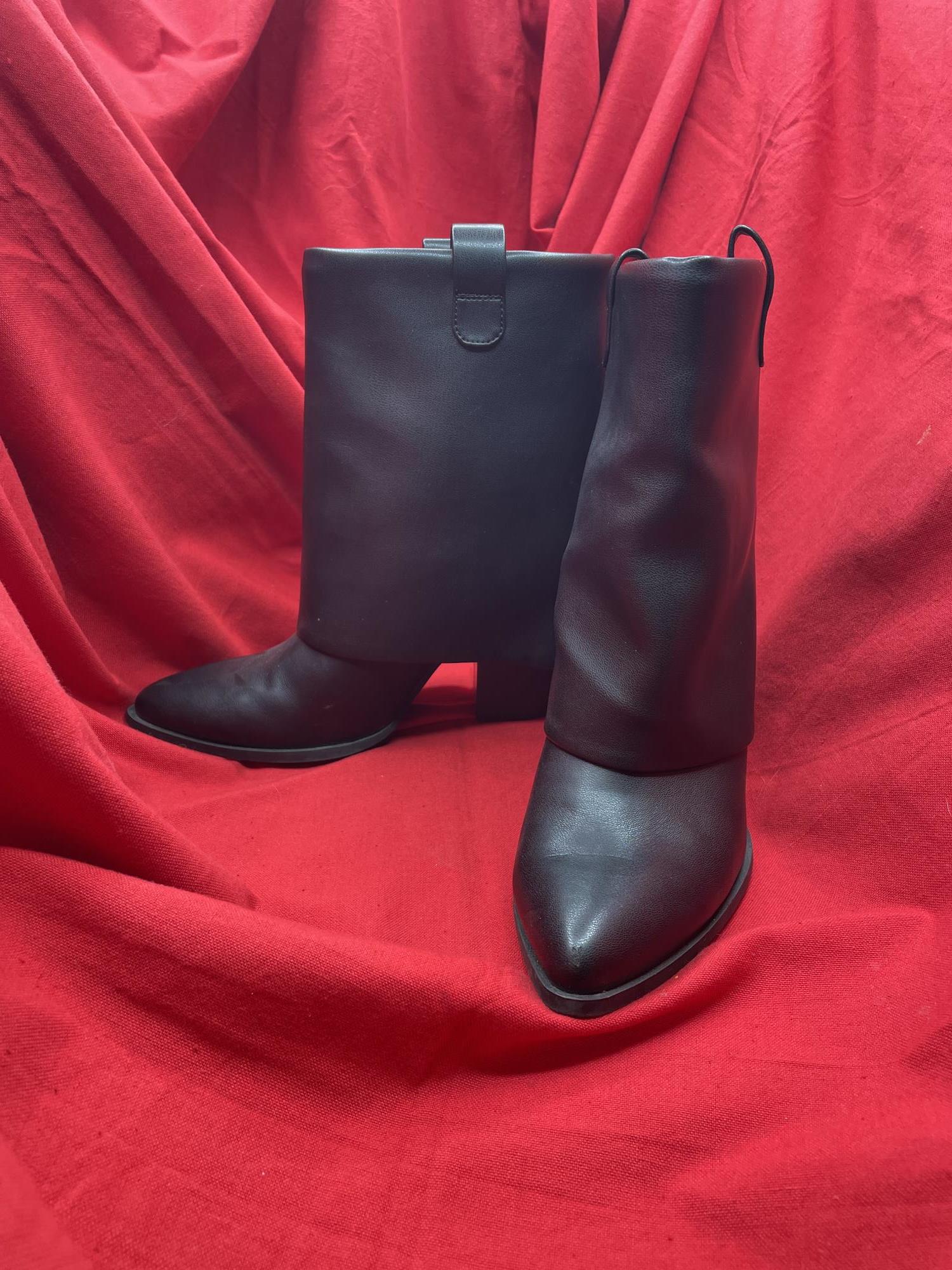 stivaletto pelle nero con parte risvoltata nr. 38,5 Steve Madden